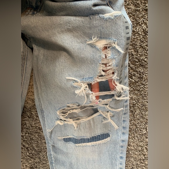 American Eagle Ex-Boyfriend Low Rise Strigid Jeans - Picture 8 of 11